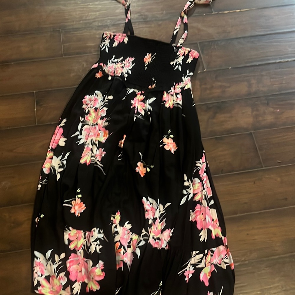 Women’s dress